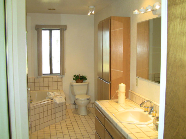 34961 Sky Ranch Road Carmel Valley, CA 93924 - Photo 12 of 25 Gallery Image 12