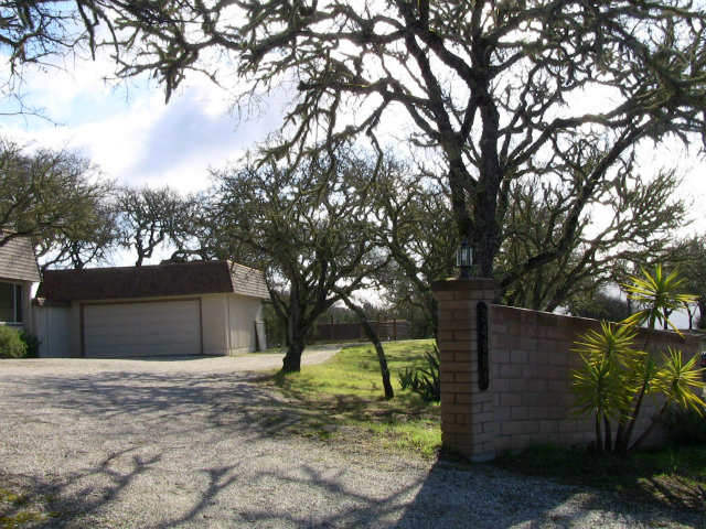 34961 Sky Ranch Road Carmel Valley, CA 93924 - Photo 3 of 25 Gallery Image 3