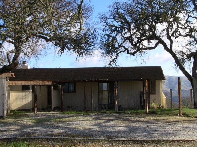 34961 Sky Ranch Road Carmel Valley, CA 93924 - Photo 4 of 25 Gallery Image 4