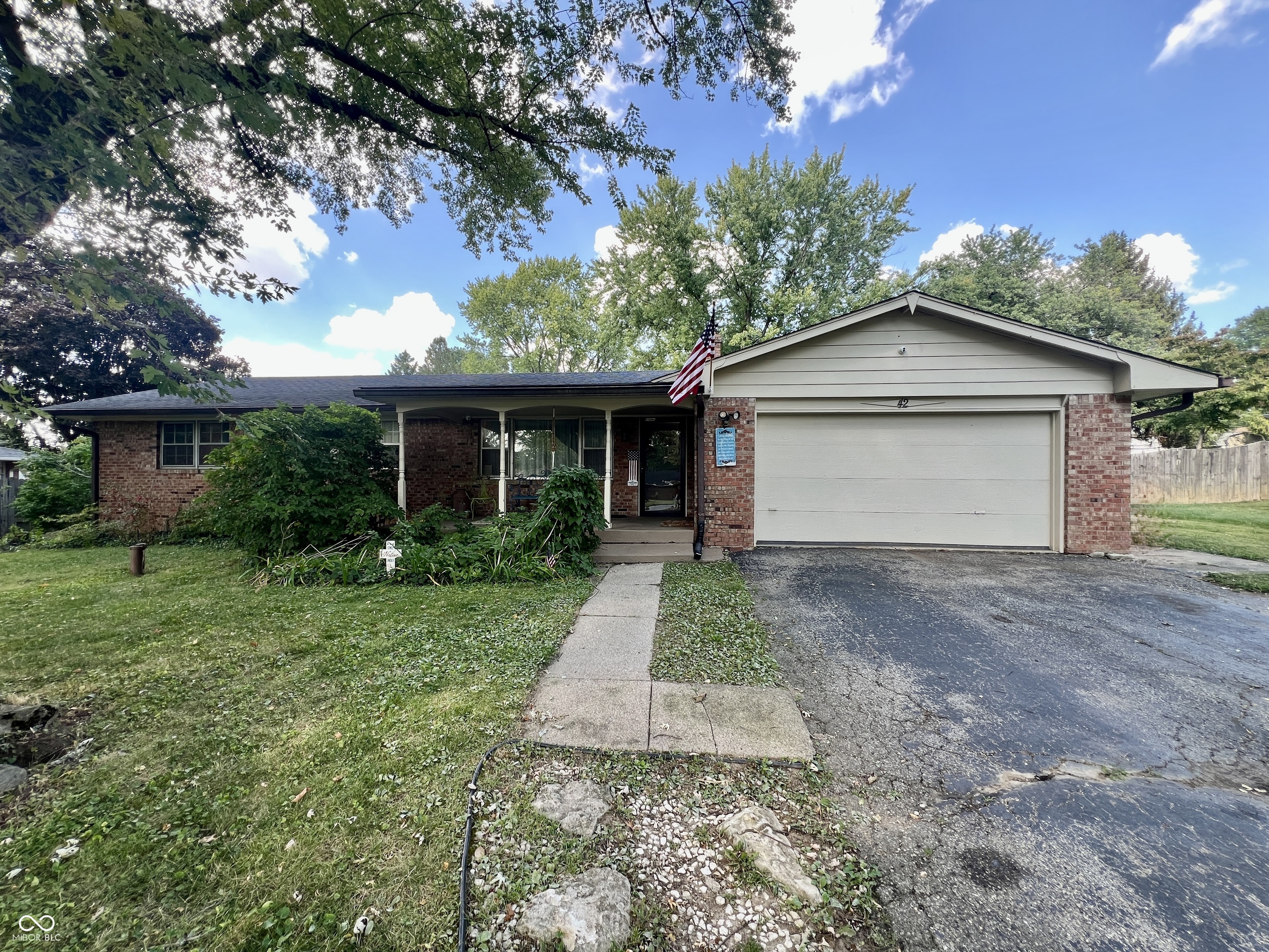 42 Bennington Road Indianapolis, IN 46227 - Photo 1 of 32 Gallery Image 1