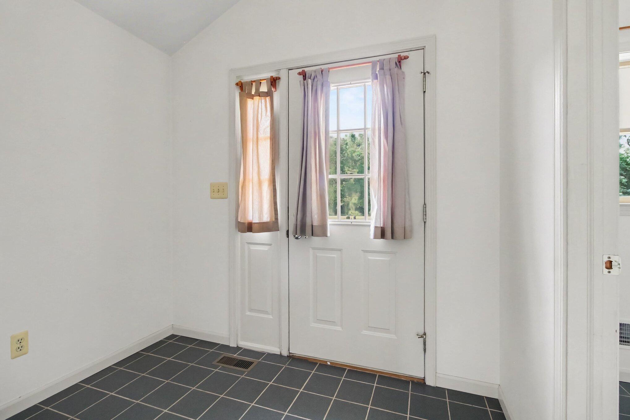 3427 Merritt Road Ypsilanti, MI 48197 - Photo 28 of 58 034_file_7180