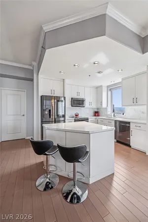 $2,995 | 8255 South Las Vegas Boulevard, Unit 2002, Las Vegas, NV 89123