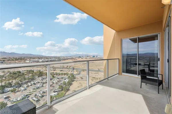 $2,995 | 8255 South Las Vegas Boulevard, Unit 2002, Las Vegas, NV 89123