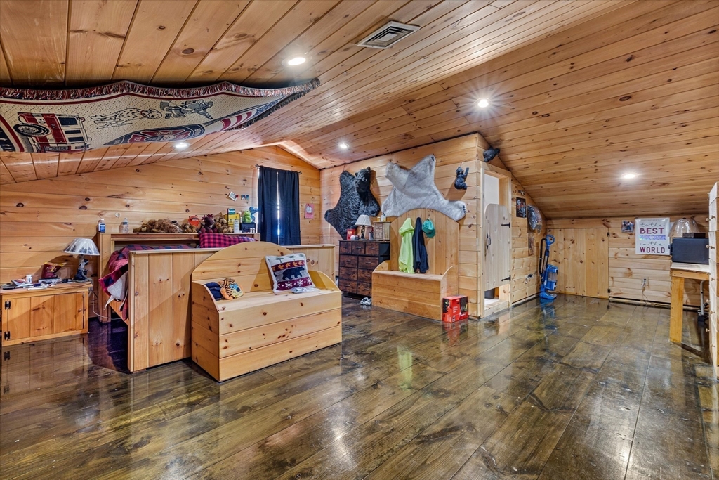 8 Oakwood Road Brimfield, MA 01010 - Photo 19 of 34 a view of storage and utility room