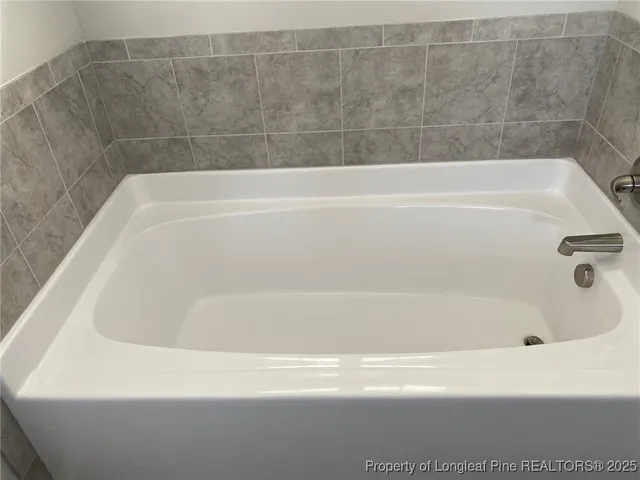 $2,000 | 117 Courtland Drive, Raeford, NC 28376