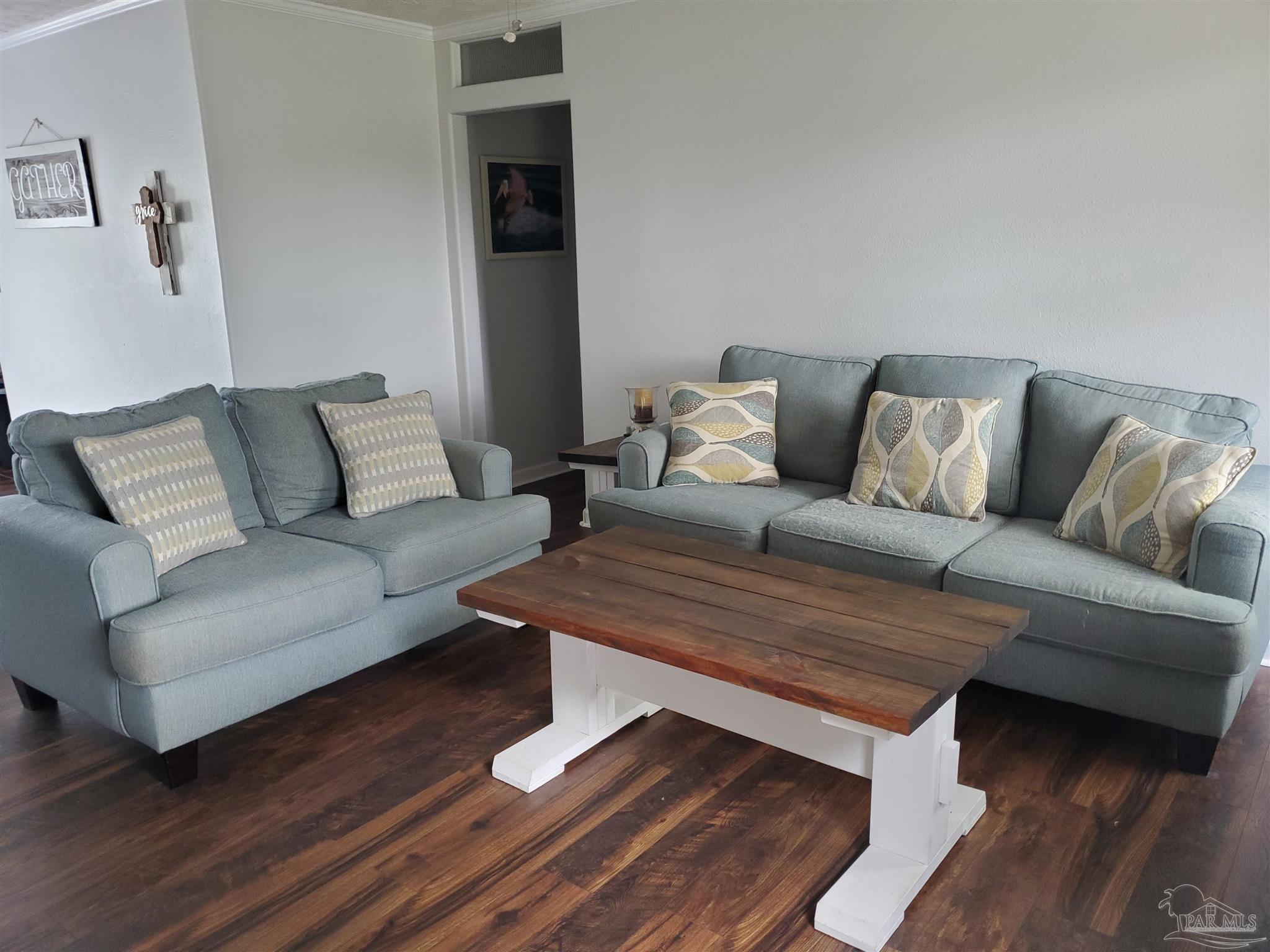 417 Gibbs Road Pensacola, FL 32507 - Photo 4 of 40