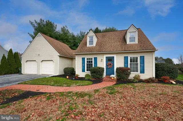 $316,000 | 3213 Maplecrest Terrace, Lancaster, PA 17601