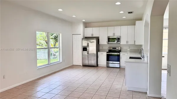 $3,860 | 13843 Southwest 31st Street, Unit 13843, Miramar, FL 33027