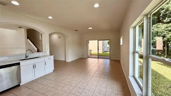 $3,860 | 13843 Southwest 31st Street, Unit 13843, Miramar, FL 33027