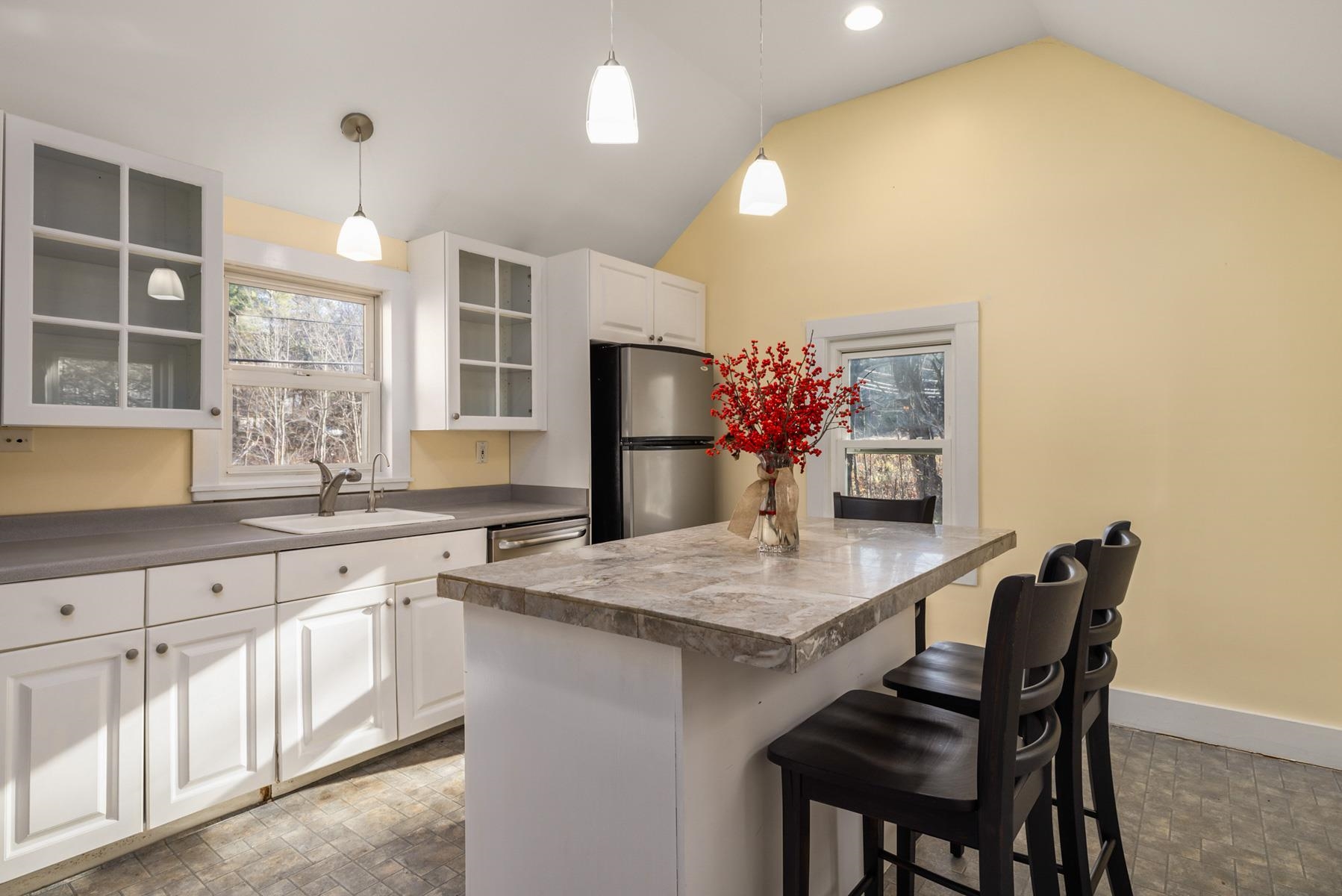 270 Epping Road Exeter, NH 03833 - Photo 12 of 30