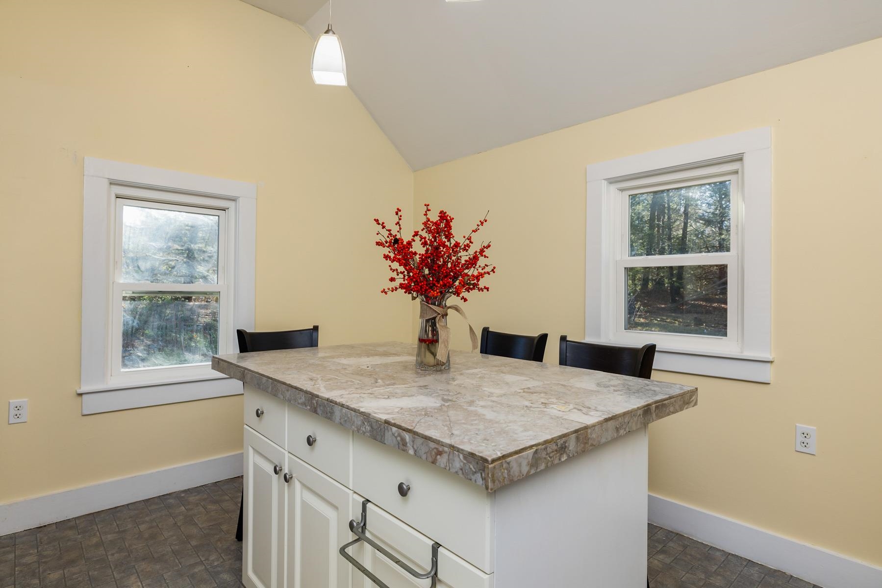 270 Epping Road Exeter, NH 03833 - Photo 15 of 30