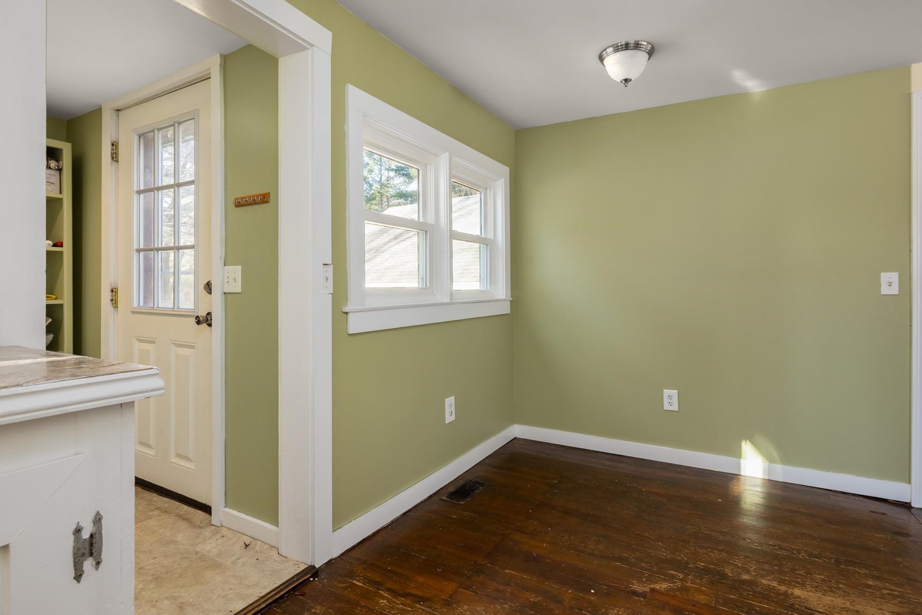 270 Epping Road Exeter, NH 03833 - Photo 9 of 30