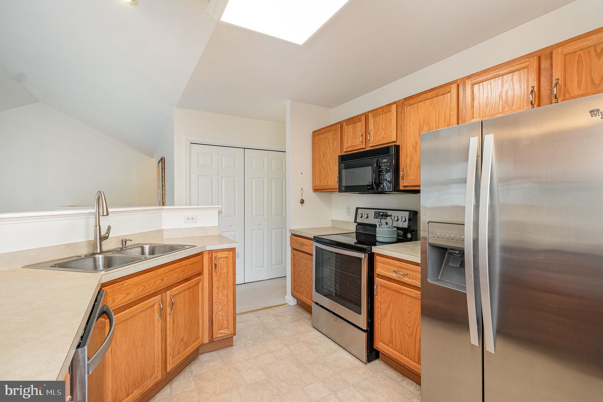 4637 Deer Path Road Harrisburg, PA 17110 - Photo 11 of 25 Gallery Image 11
