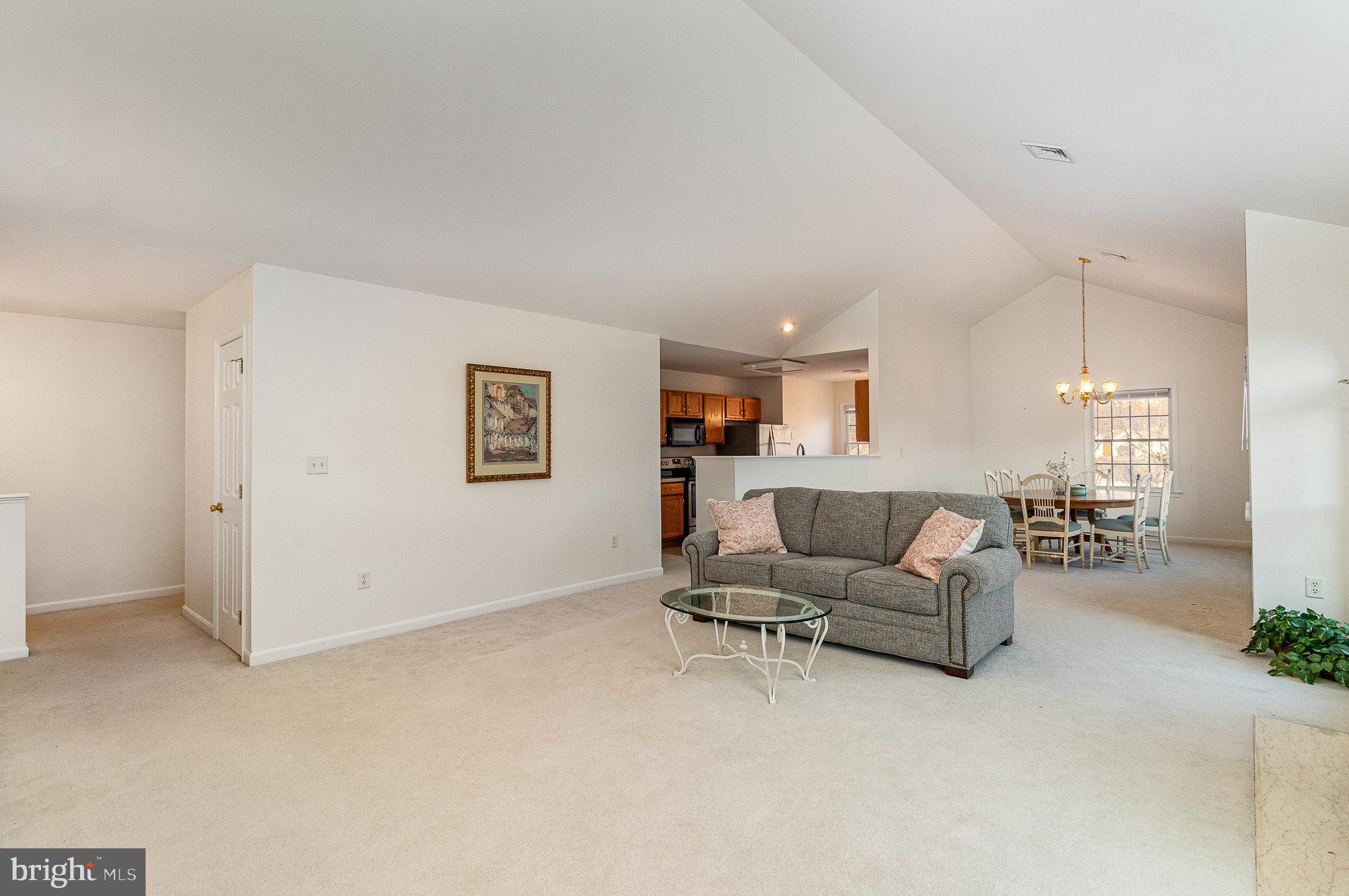 4637 Deer Path Road Harrisburg, PA 17110 - Photo 6 of 25 Gallery Image 6
