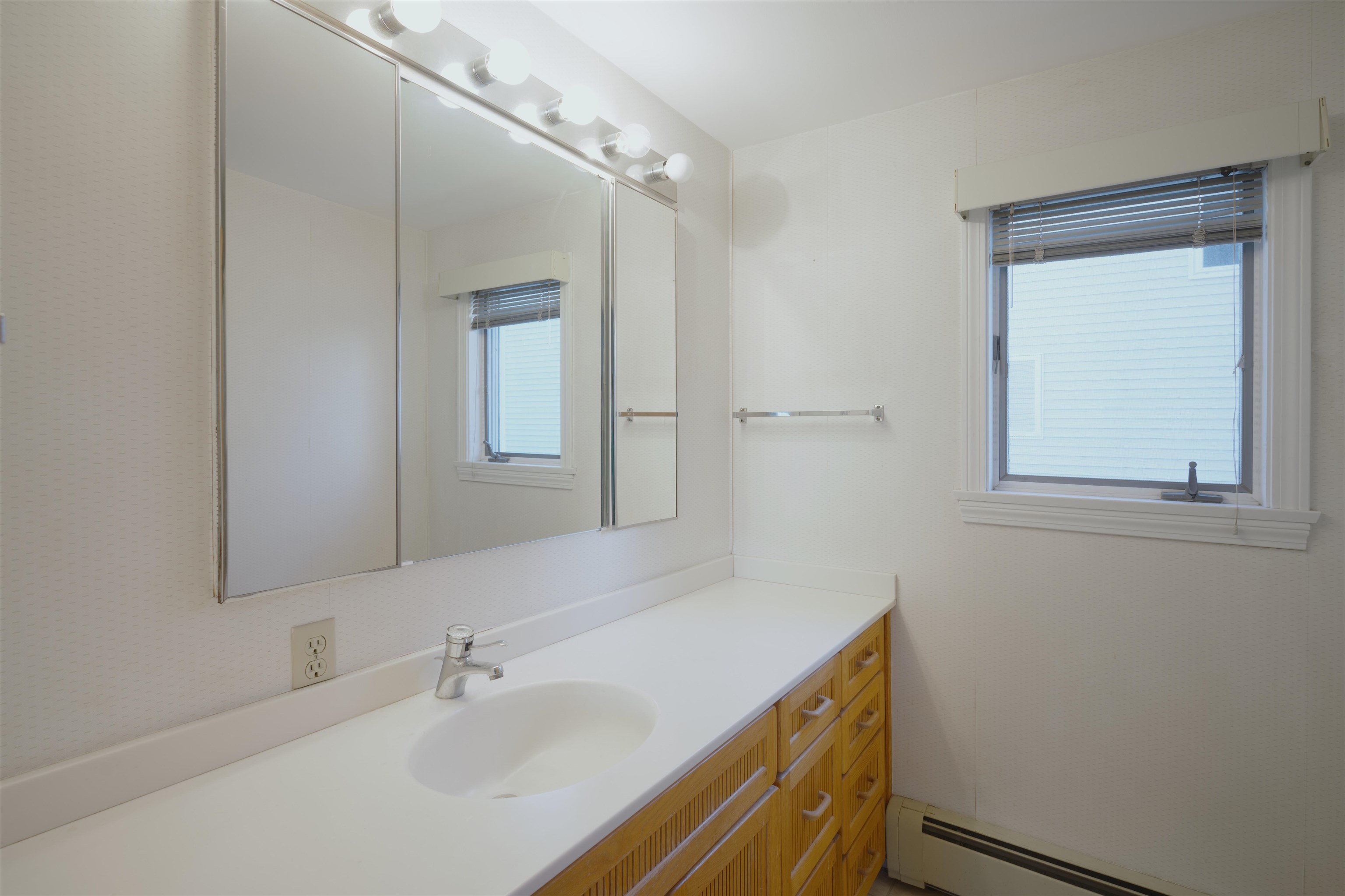 16 Bruce Street Hampton, NH 03842 - Photo 20 of 41