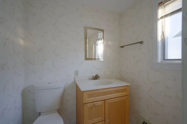 $599,000 | 16 Bruce Street, Hampton, NH 03842