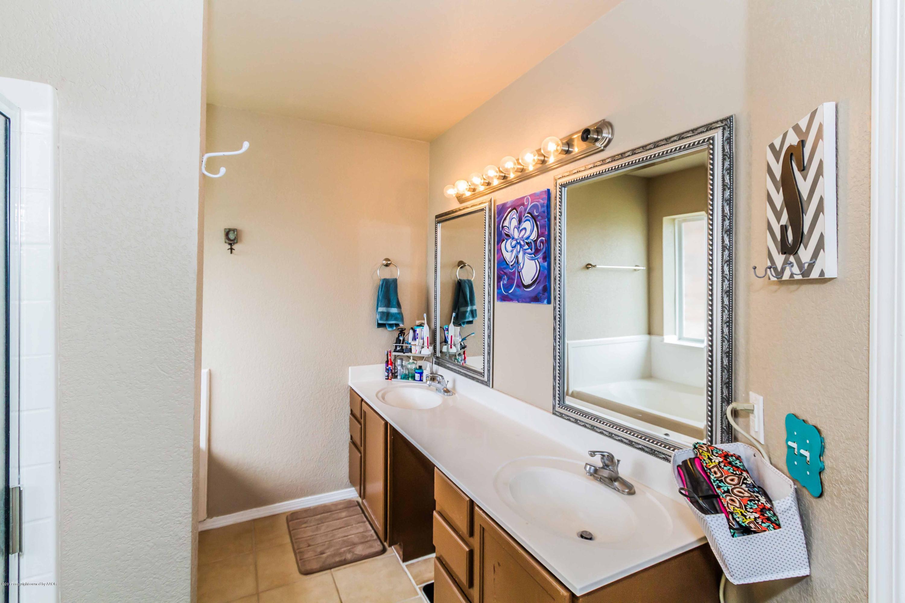 4822 Mammoth Lane Amarillo, TX 79110 - Photo 23 of 38 MASTER BATH VIEW 4