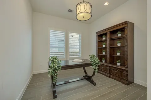 a view of a livingroom with furniture