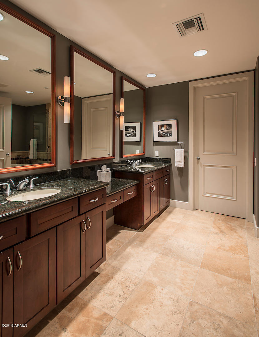 2211 East Camelback Road, Unit 304 Phoenix, AZ 85016 - Photo 18 of 34 Master Bathroom