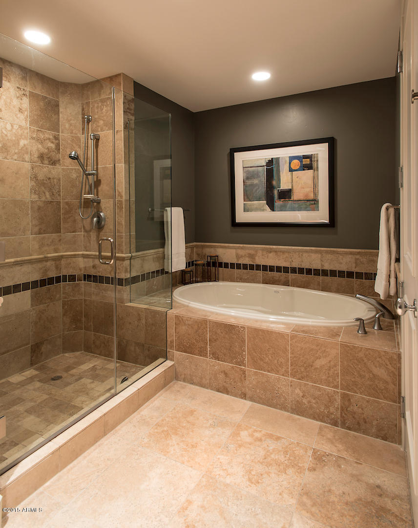 2211 East Camelback Road, Unit 304 Phoenix, AZ 85016 - Photo 19 of 34 Master Tub/Shower