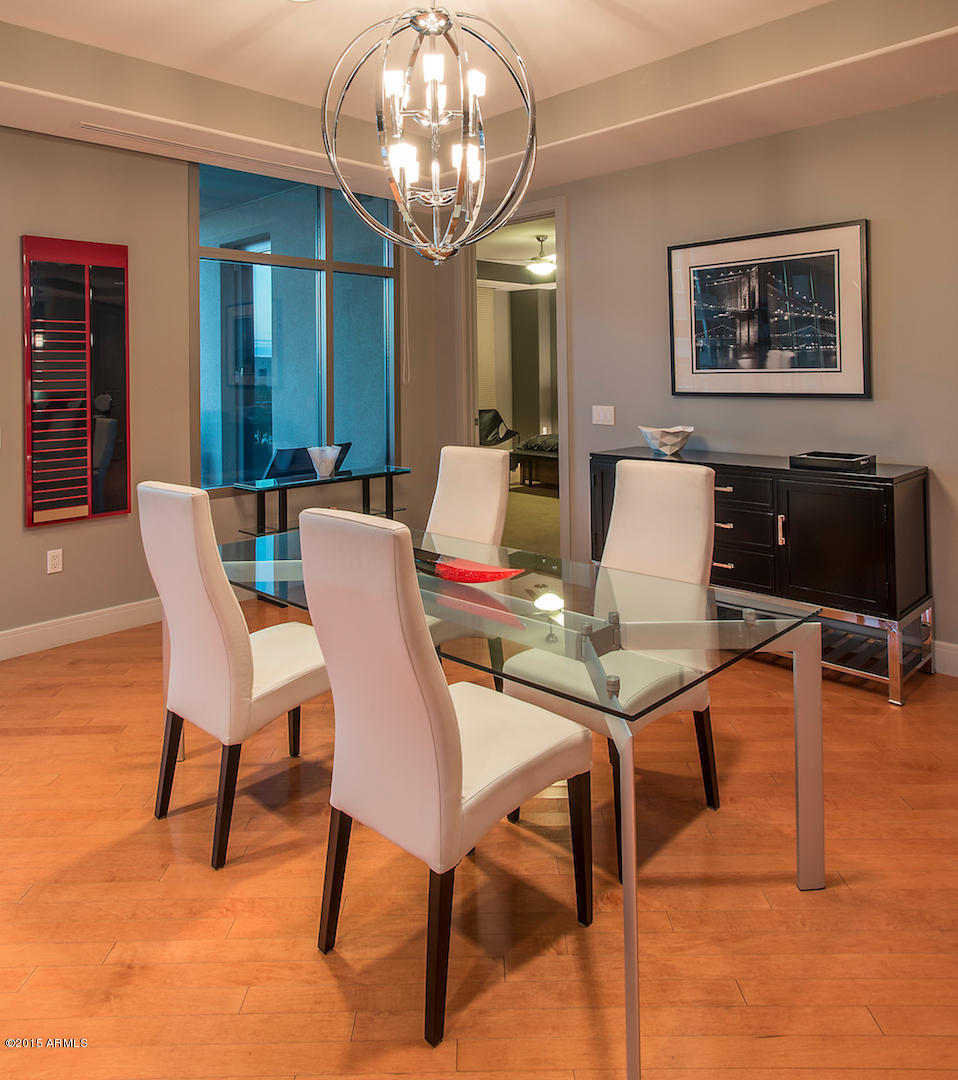 2211 East Camelback Road, Unit 304 Phoenix, AZ 85016 - Photo 23 of 34 Dining area