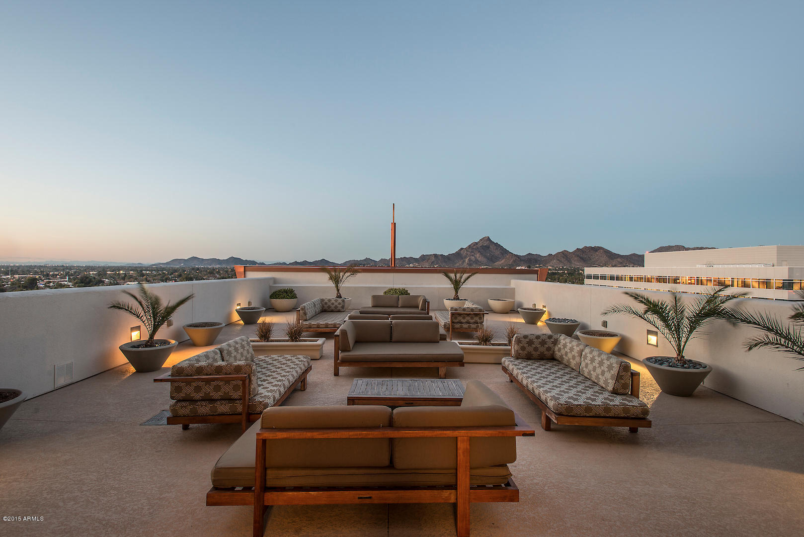 2211 East Camelback Road, Unit 304 Phoenix, AZ 85016 - Photo 29 of 34 Residence roof top sitting area