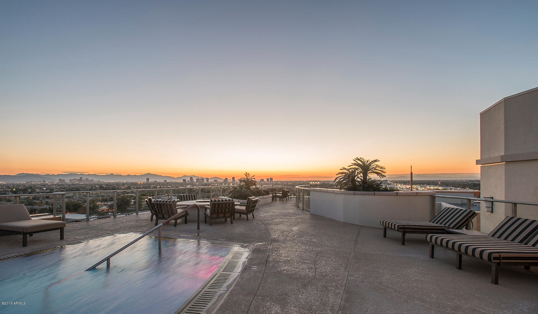 2211 East Camelback Road, Unit 304 Phoenix, AZ 85016 - Photo 30 of 34 Roof top pool