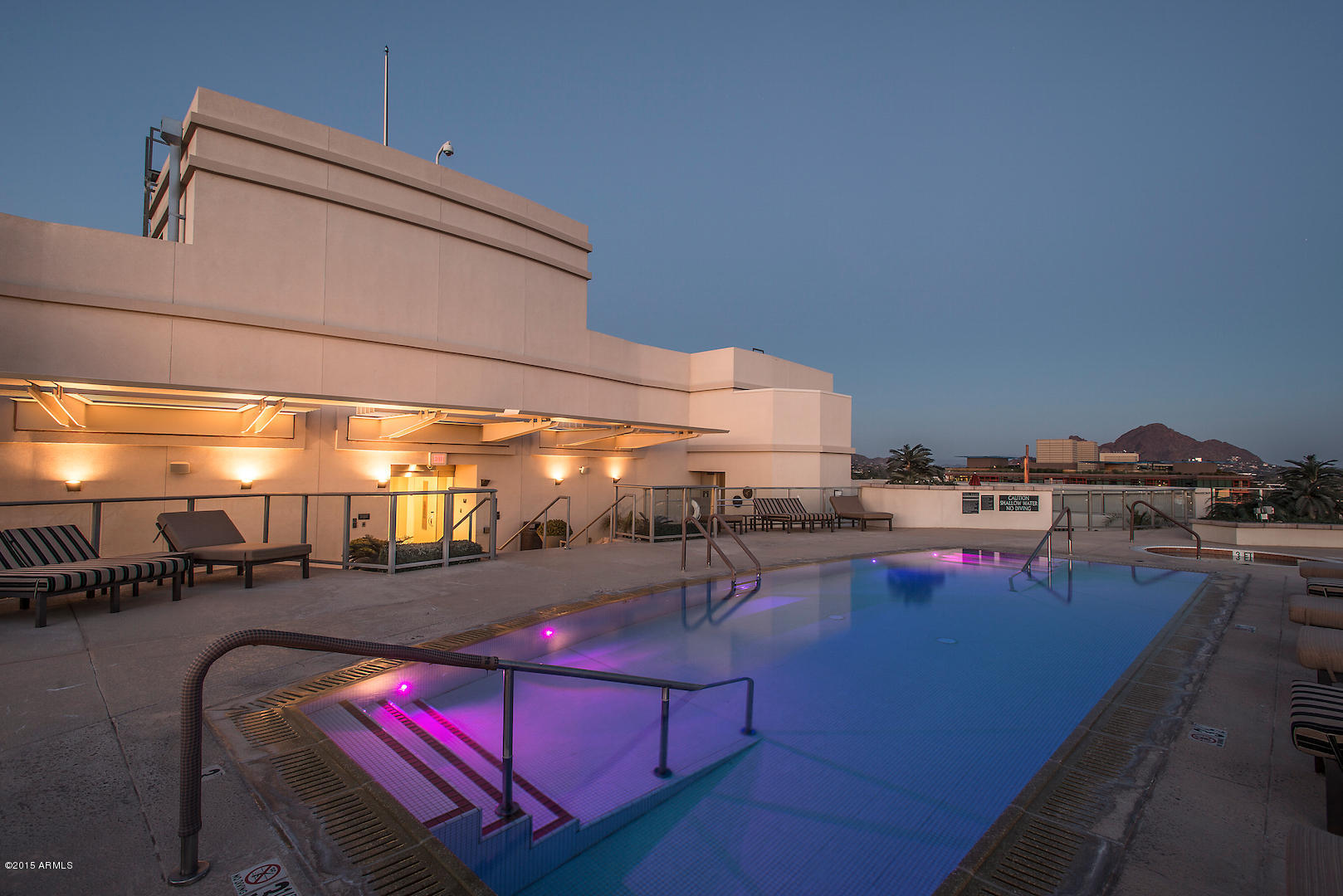 2211 East Camelback Road, Unit 304 Phoenix, AZ 85016 - Photo 32 of 34 Roof top pool