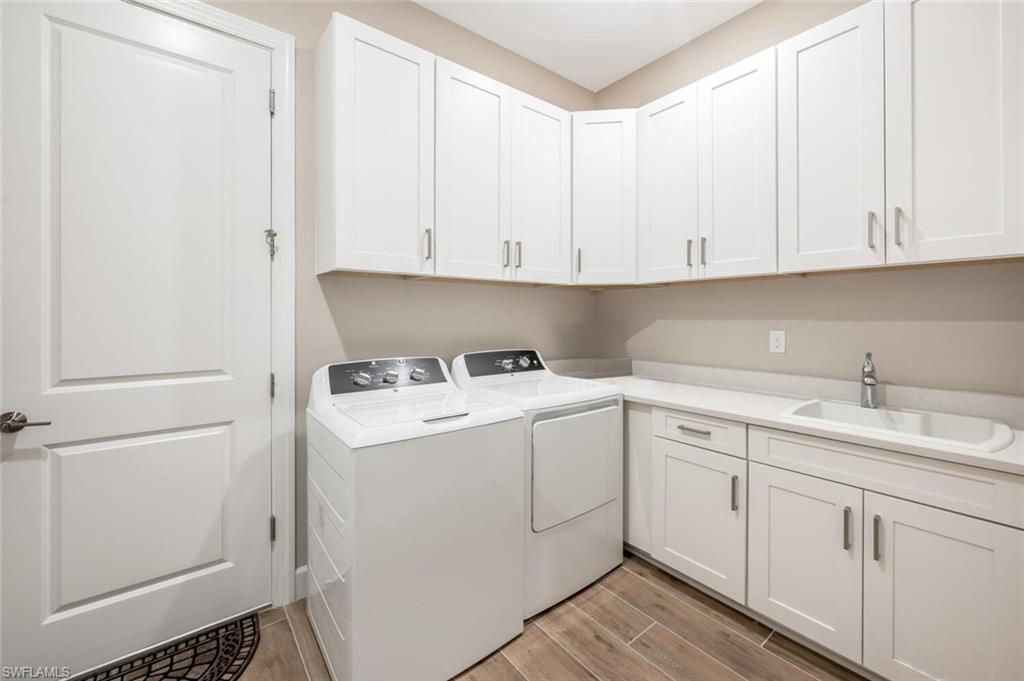 8448 Rosa Court Naples, FL 34114 - Photo 24 of 43