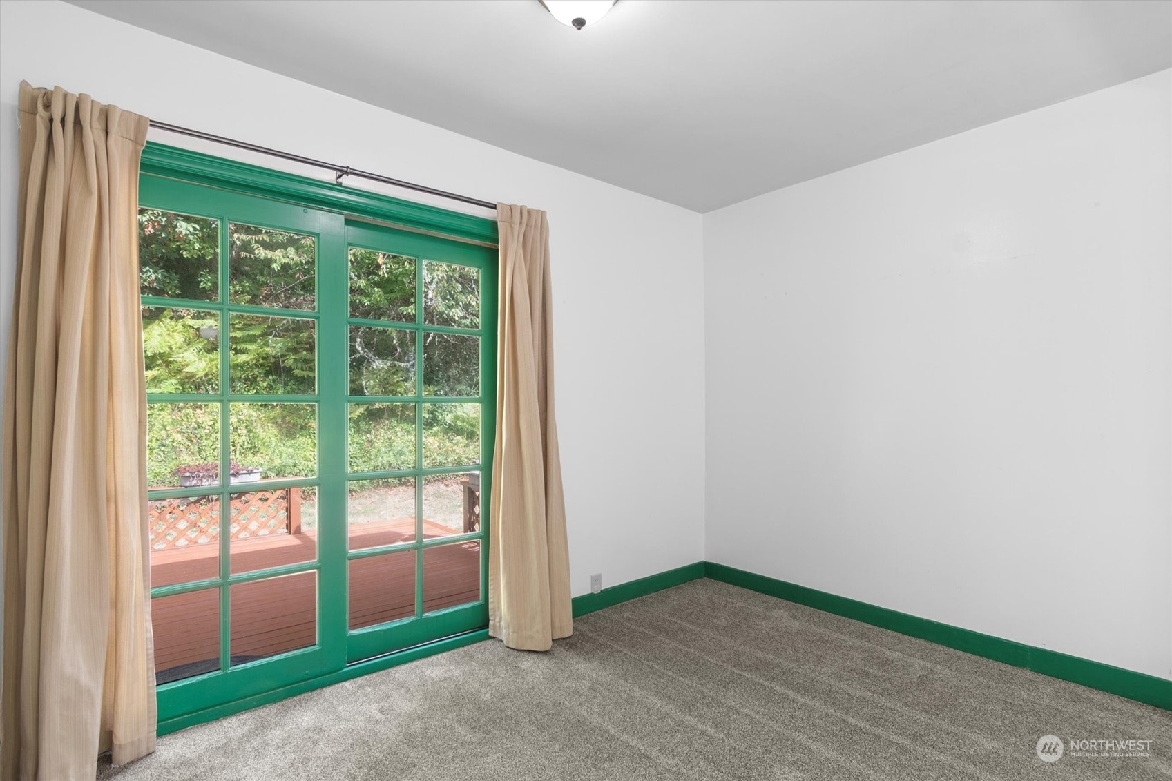 203 Don Martin Road Longview, WA 98632 - Photo 8 of 39 a view of a room with a large window