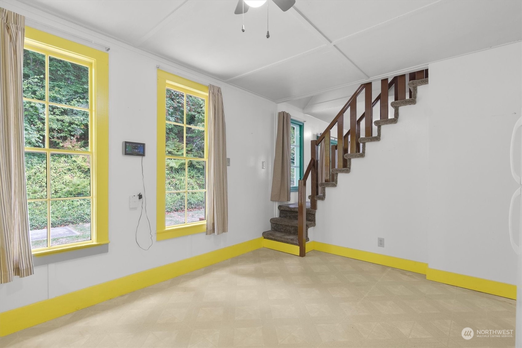 203 Don Martin Road Longview, WA 98632 - Photo 10 of 39 a view of an empty room with windows