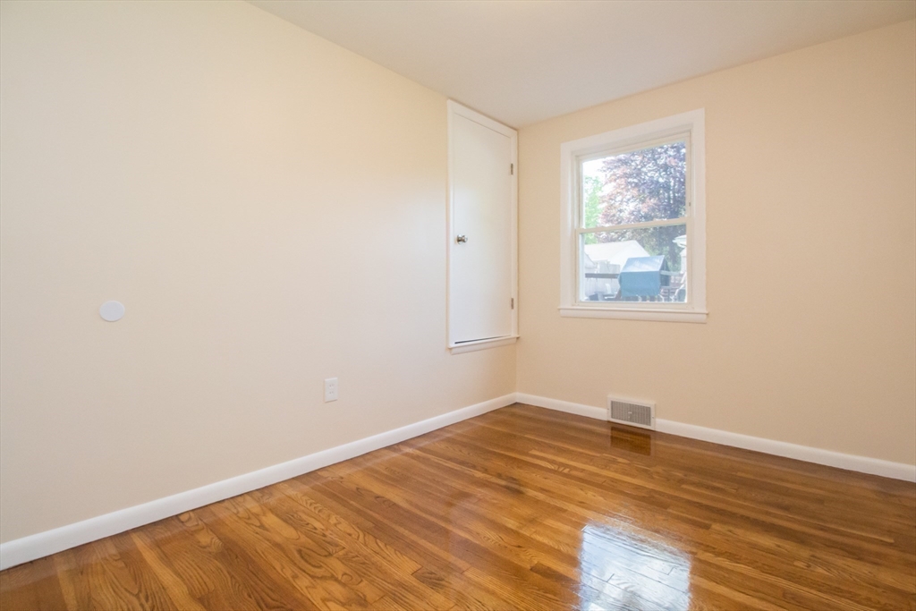 17 Wedgewood Road Worcester, MA 01602 - Photo 21 of 27 Gallery Image 21