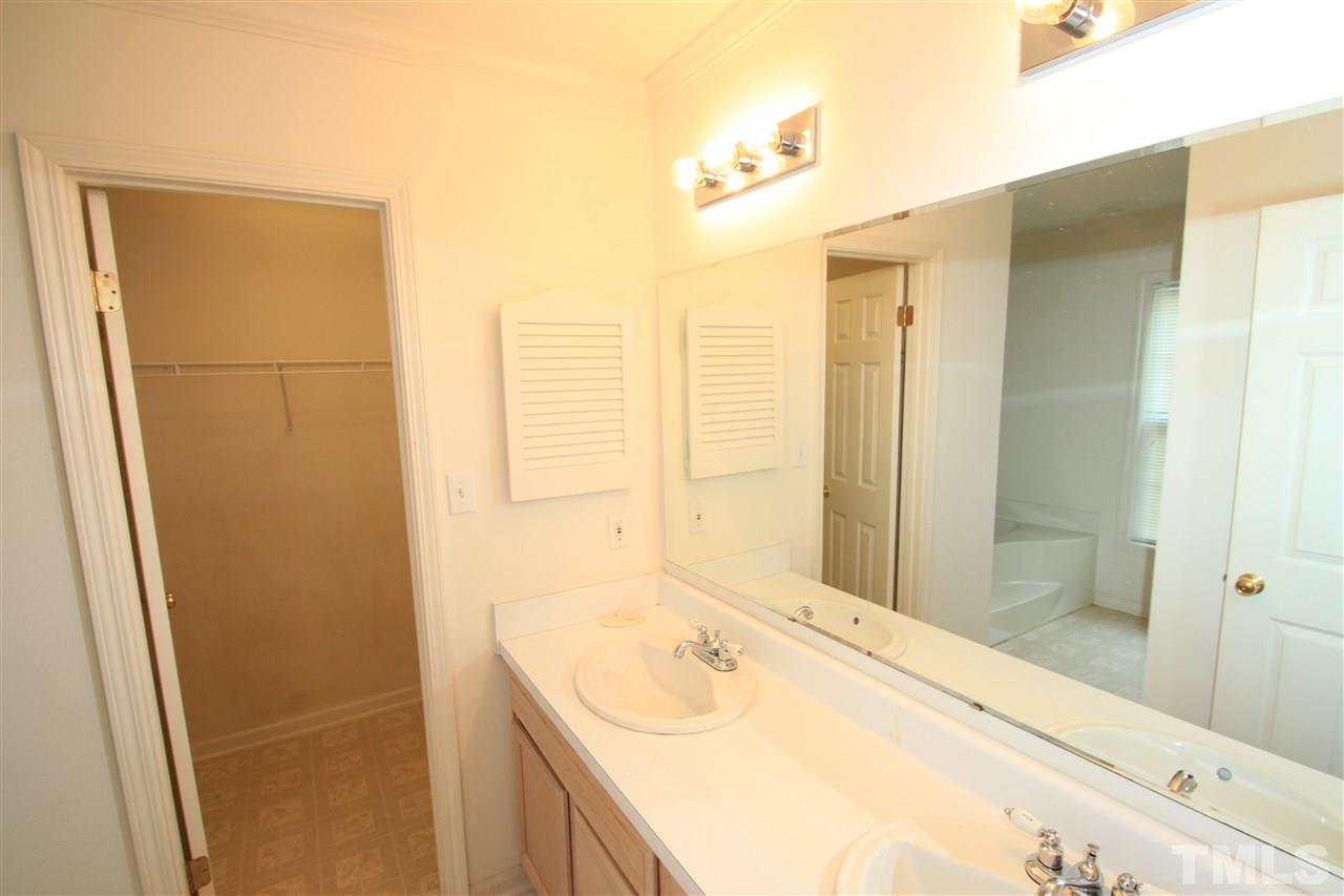 105 Fieldspring Lane Raleigh, NC 27606 - Photo 20 of 25