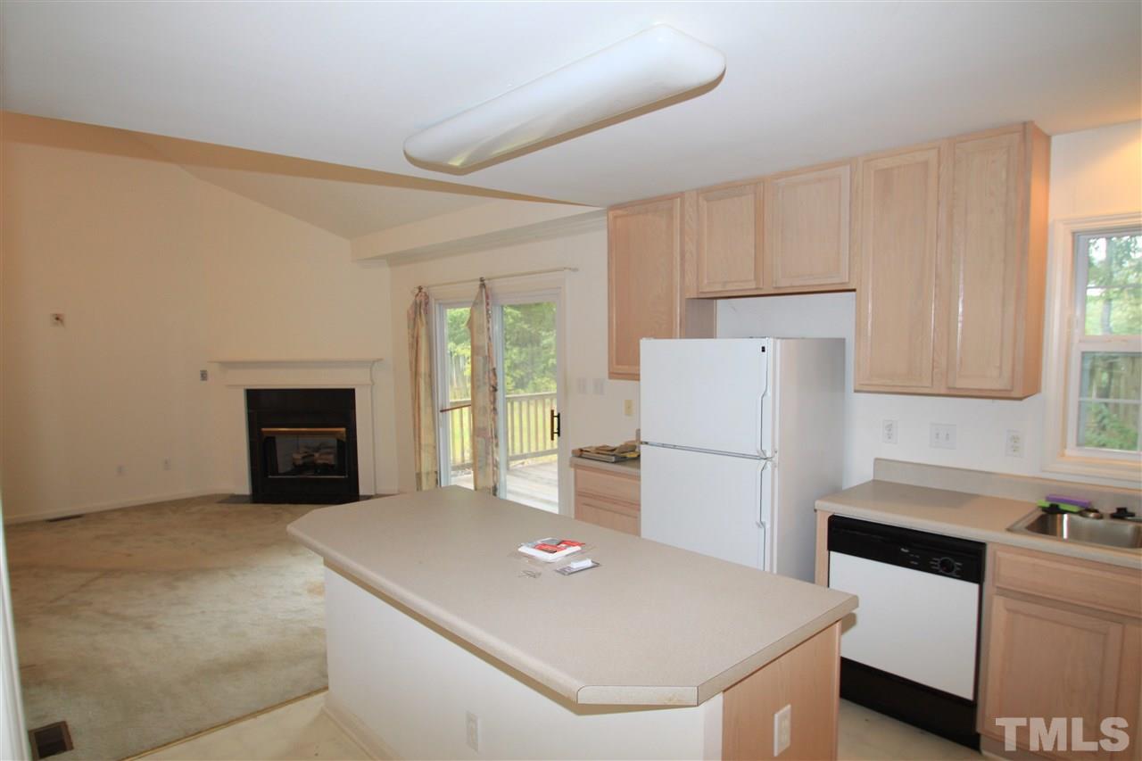 105 Fieldspring Lane Raleigh, NC 27606 - Photo 4 of 25
