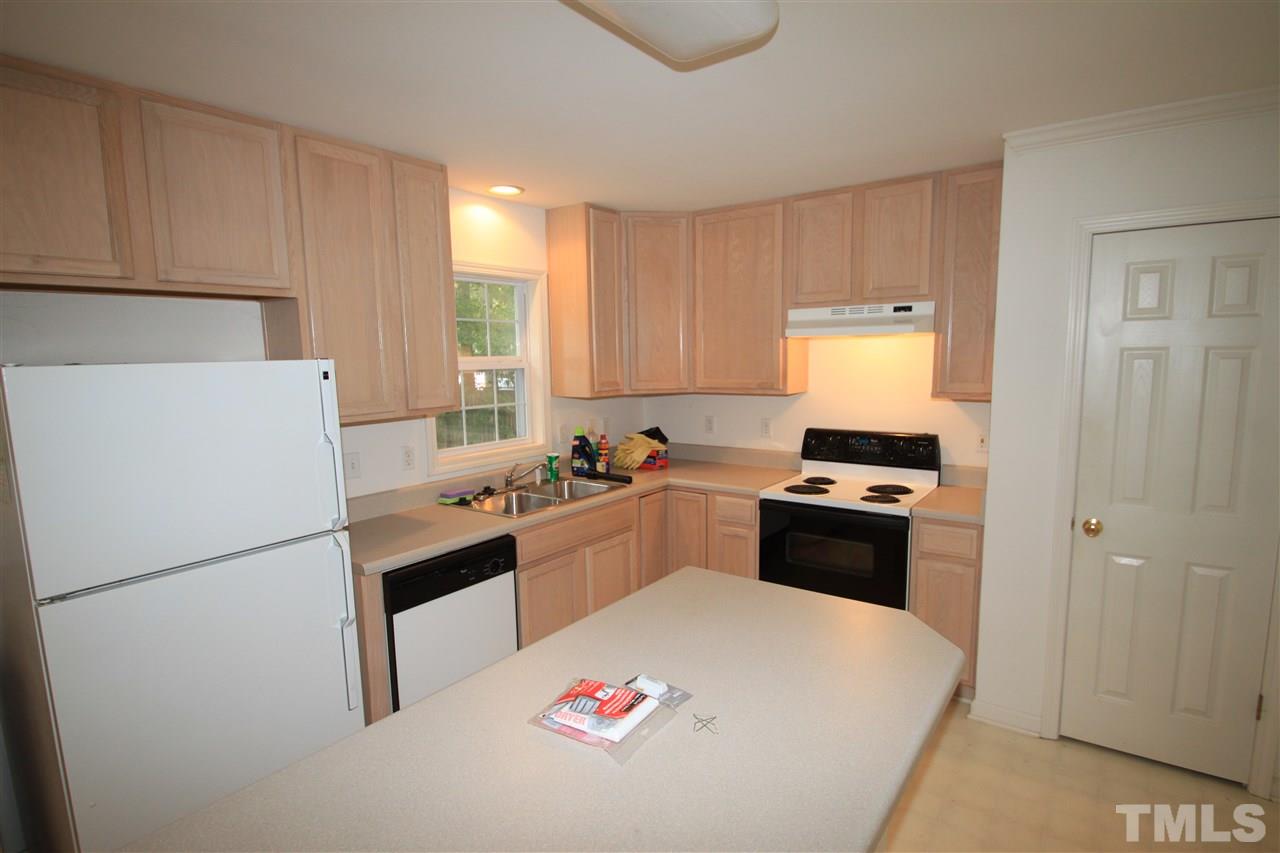 105 Fieldspring Lane Raleigh, NC 27606 - Photo 6 of 25