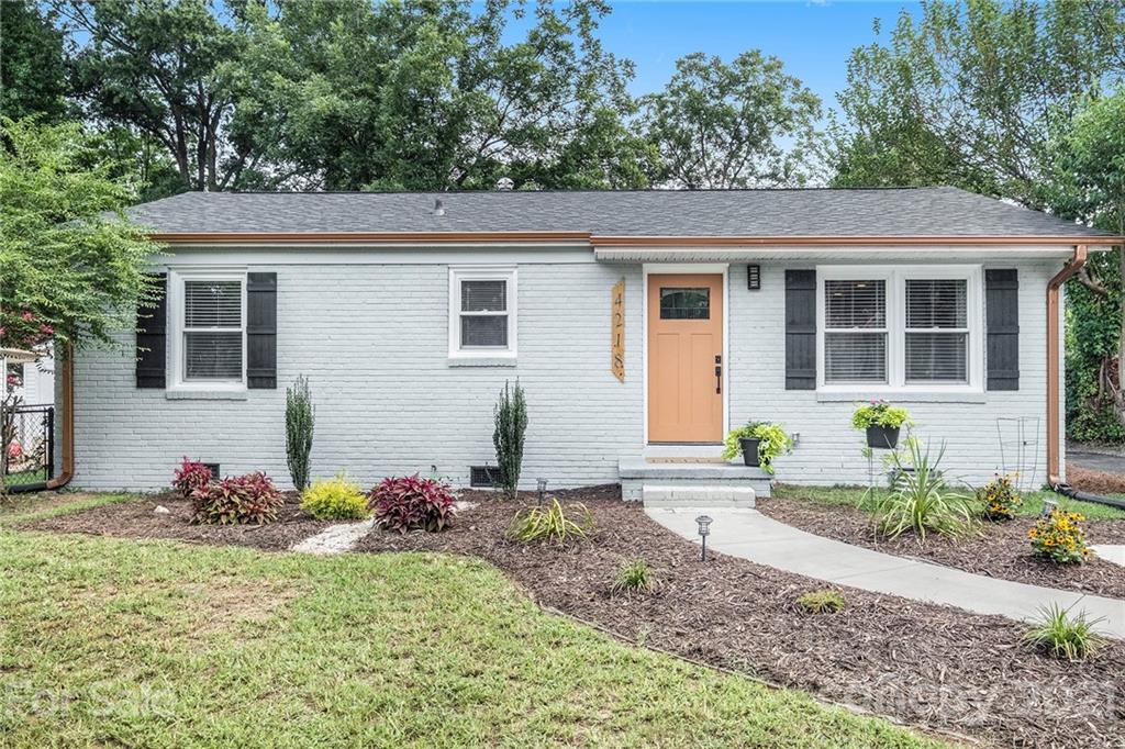 4218 Tillman Road Charlotte, NC 28208 - Photo 1 of 24 Gallery Image 1