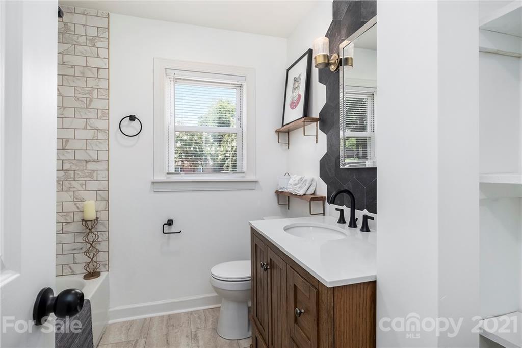 4218 Tillman Road Charlotte, NC 28208 - Photo 16 of 24 Gallery Image 16