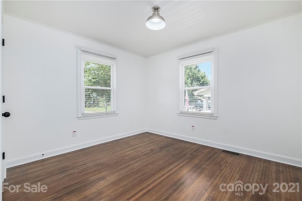4218 Tillman Road Charlotte, NC 28208 - Photo 19 of 24 Gallery Image 19