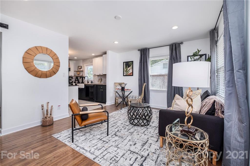 4218 Tillman Road Charlotte, NC 28208 - Photo 3 of 24 Gallery Image 3