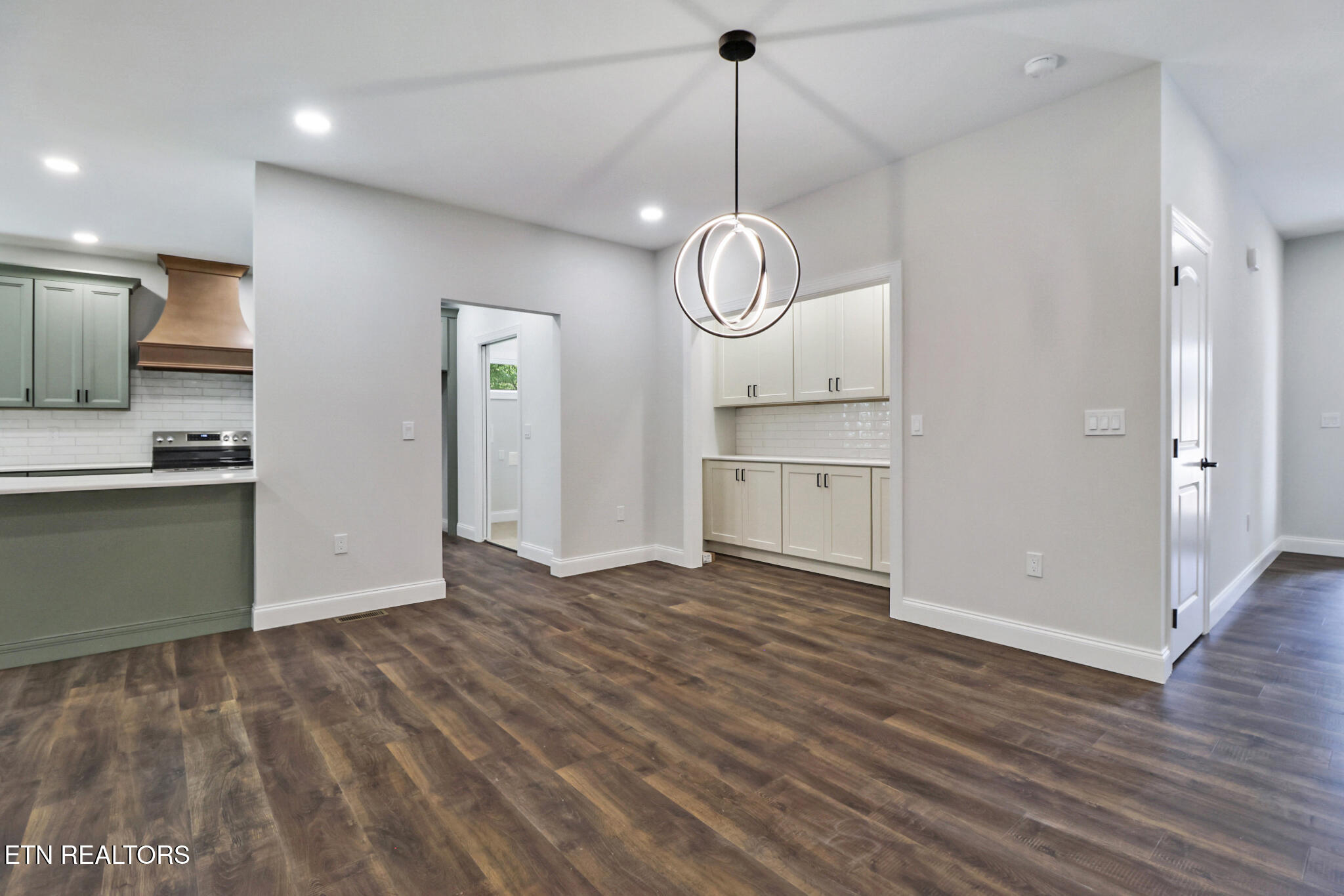 141 Windsor Road Crossville, TN 38558 - Photo 11 of 37 if1a6406-if1a6410