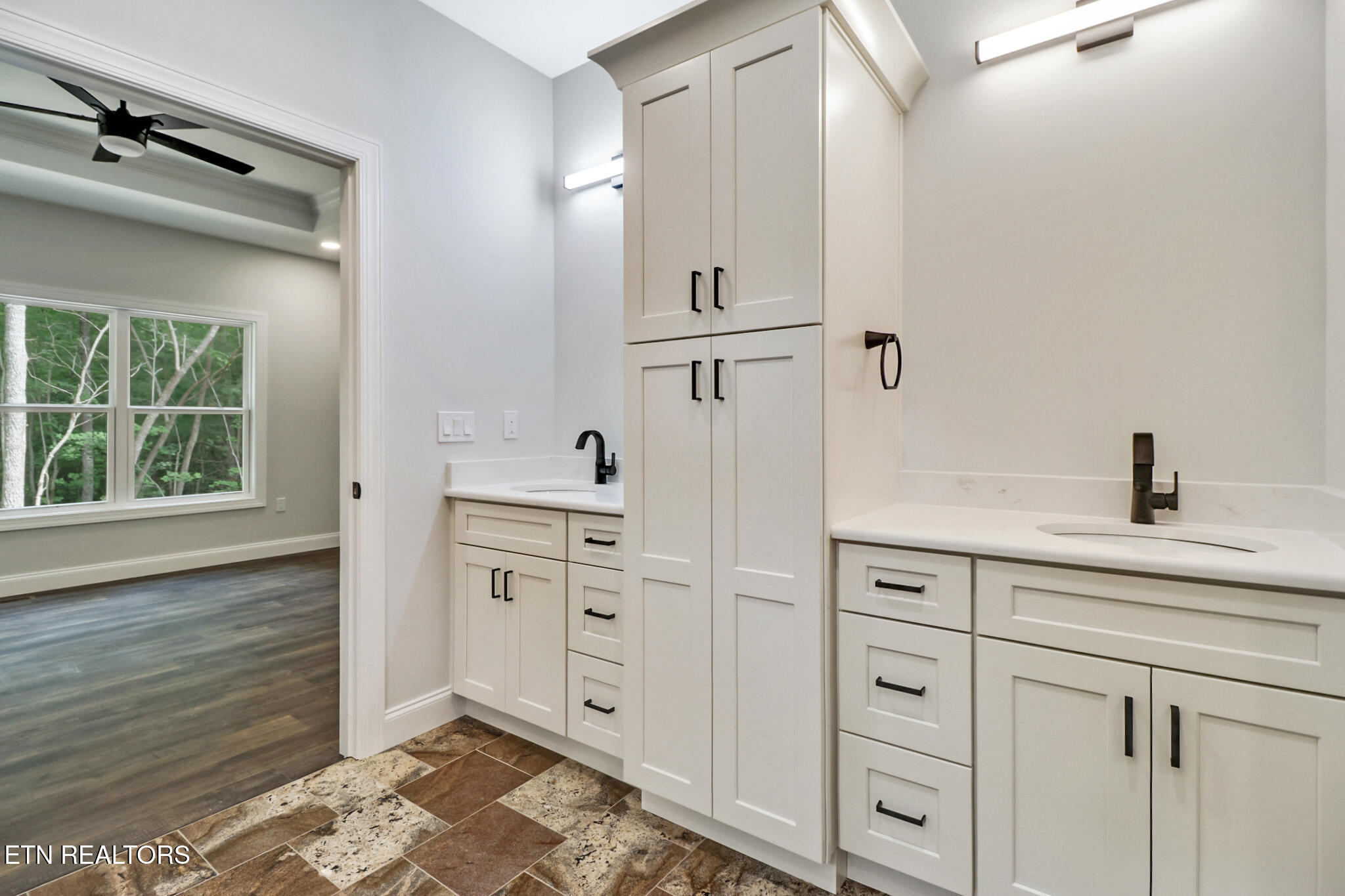 141 Windsor Road Crossville, TN 38558 - Photo 17 of 37 if1a6431-if1a6435