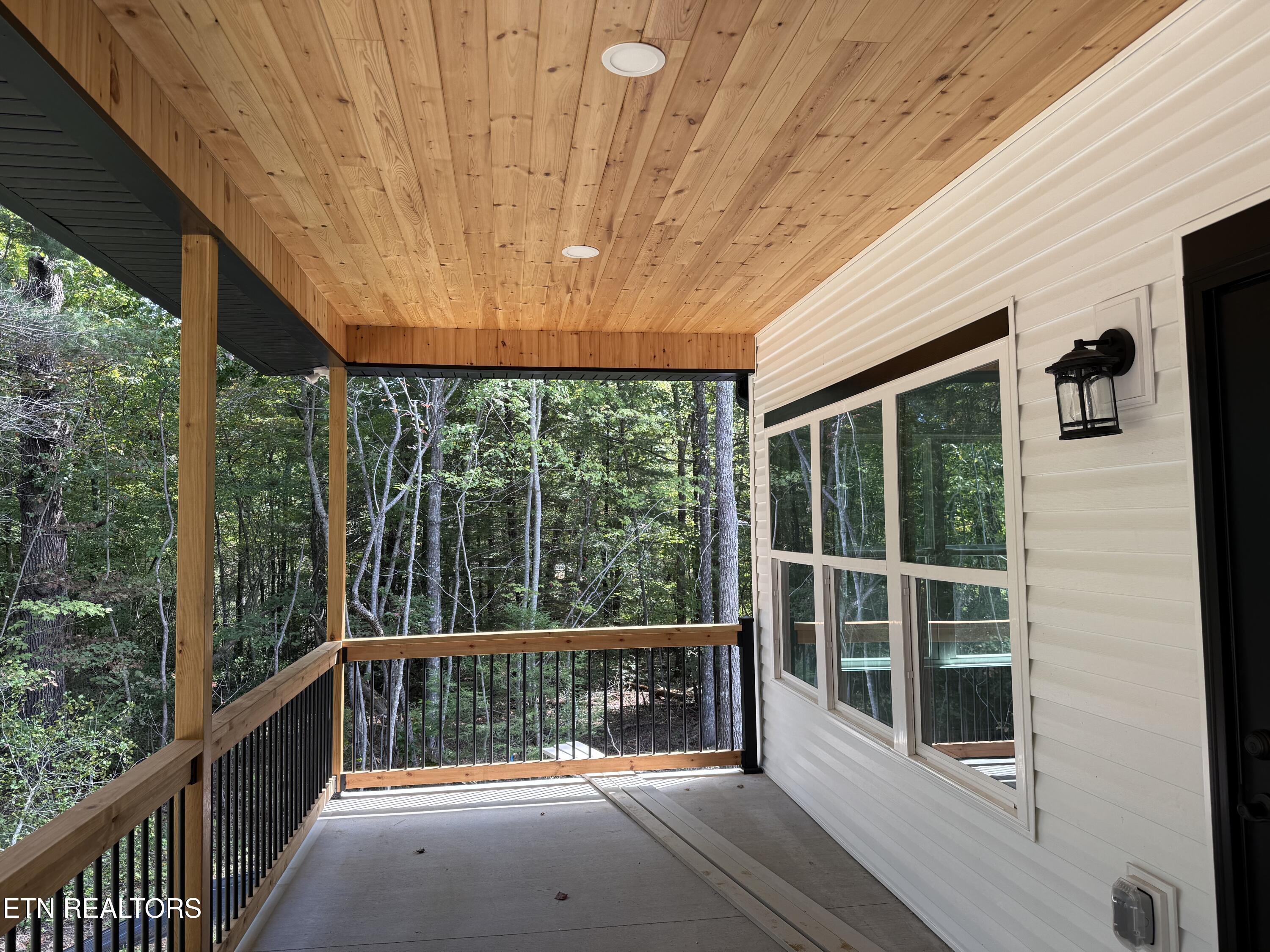 141 Windsor Road Crossville, TN 38558 - Photo 27 of 37 IMG_5102