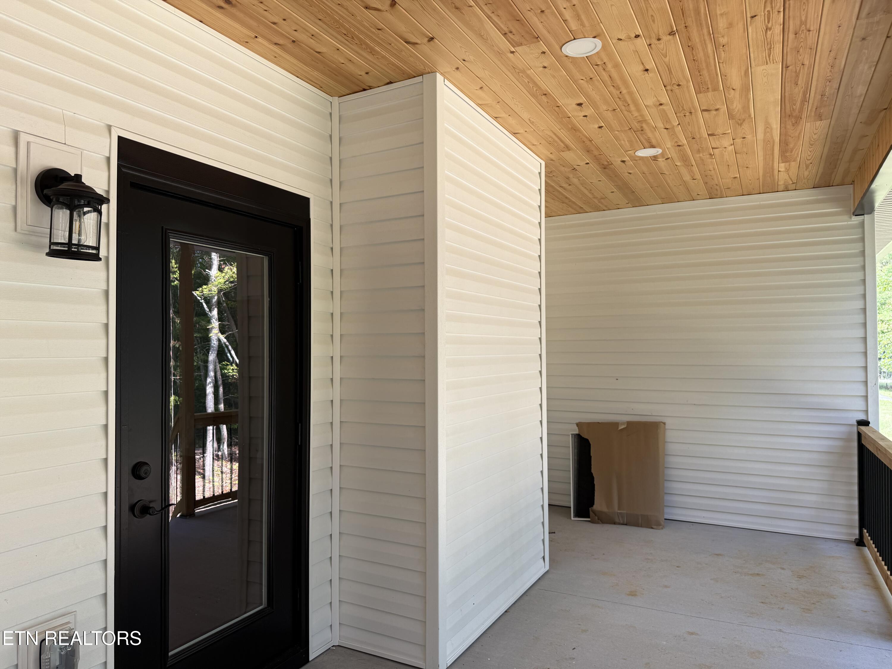 141 Windsor Road Crossville, TN 38558 - Photo 28 of 37 IMG_5103