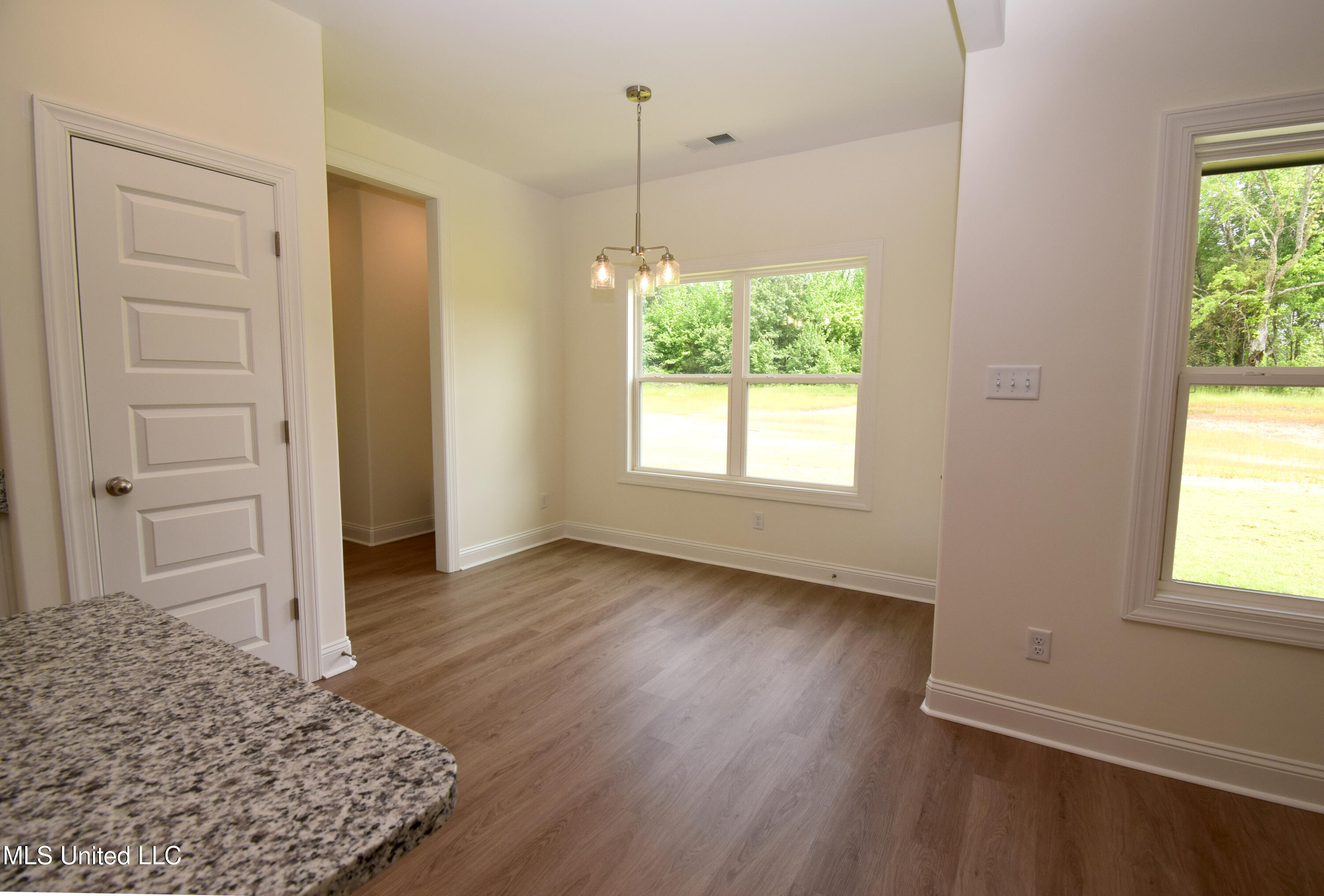 507 Centerline Roper Loop Byhalia, MS 38611 - Photo 13 of 30 Hazel breakfast