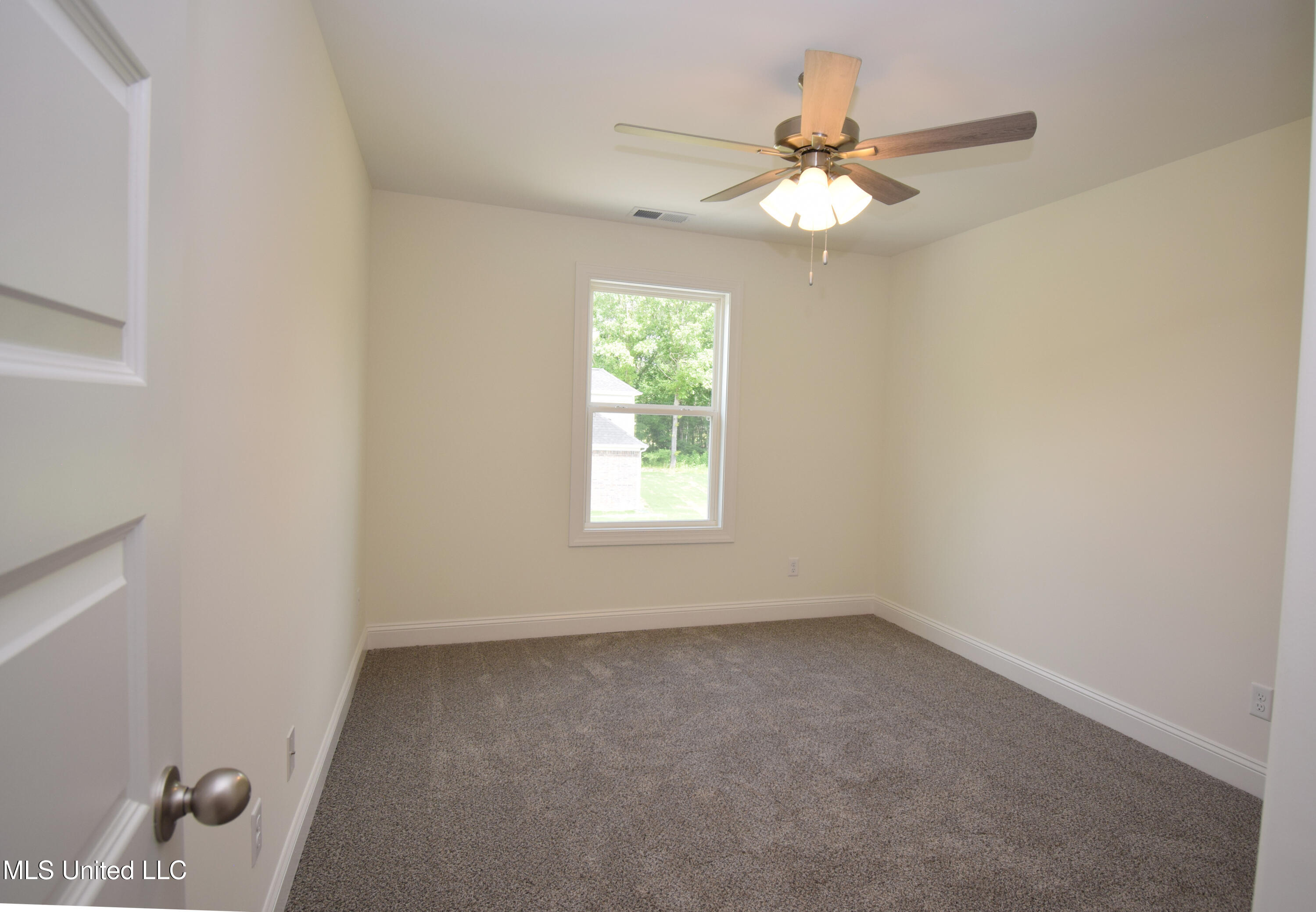 507 Centerline Roper Loop Byhalia, MS 38611 - Photo 26 of 30 Hazel bed 3 1