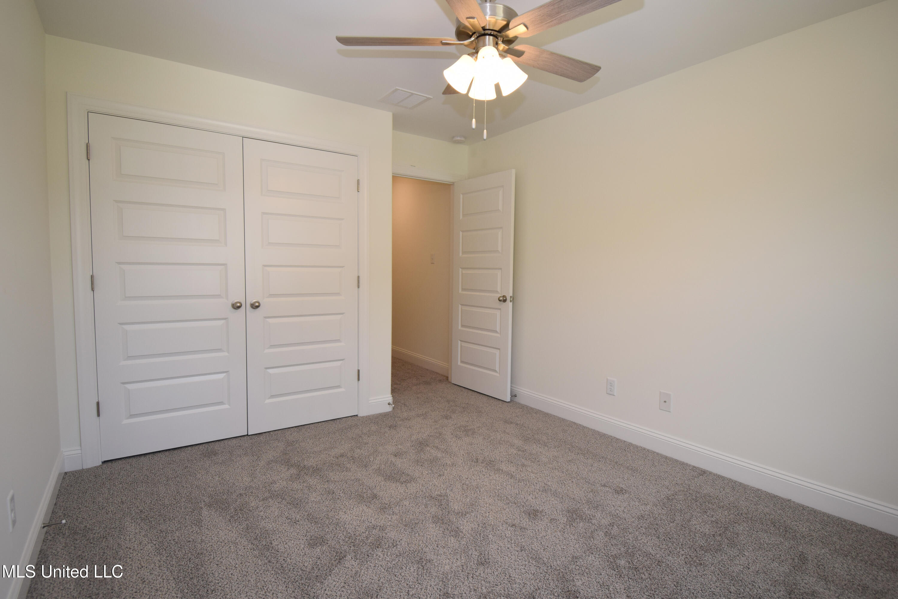 507 Centerline Roper Loop Byhalia, MS 38611 - Photo 27 of 30 Hazel bed 4