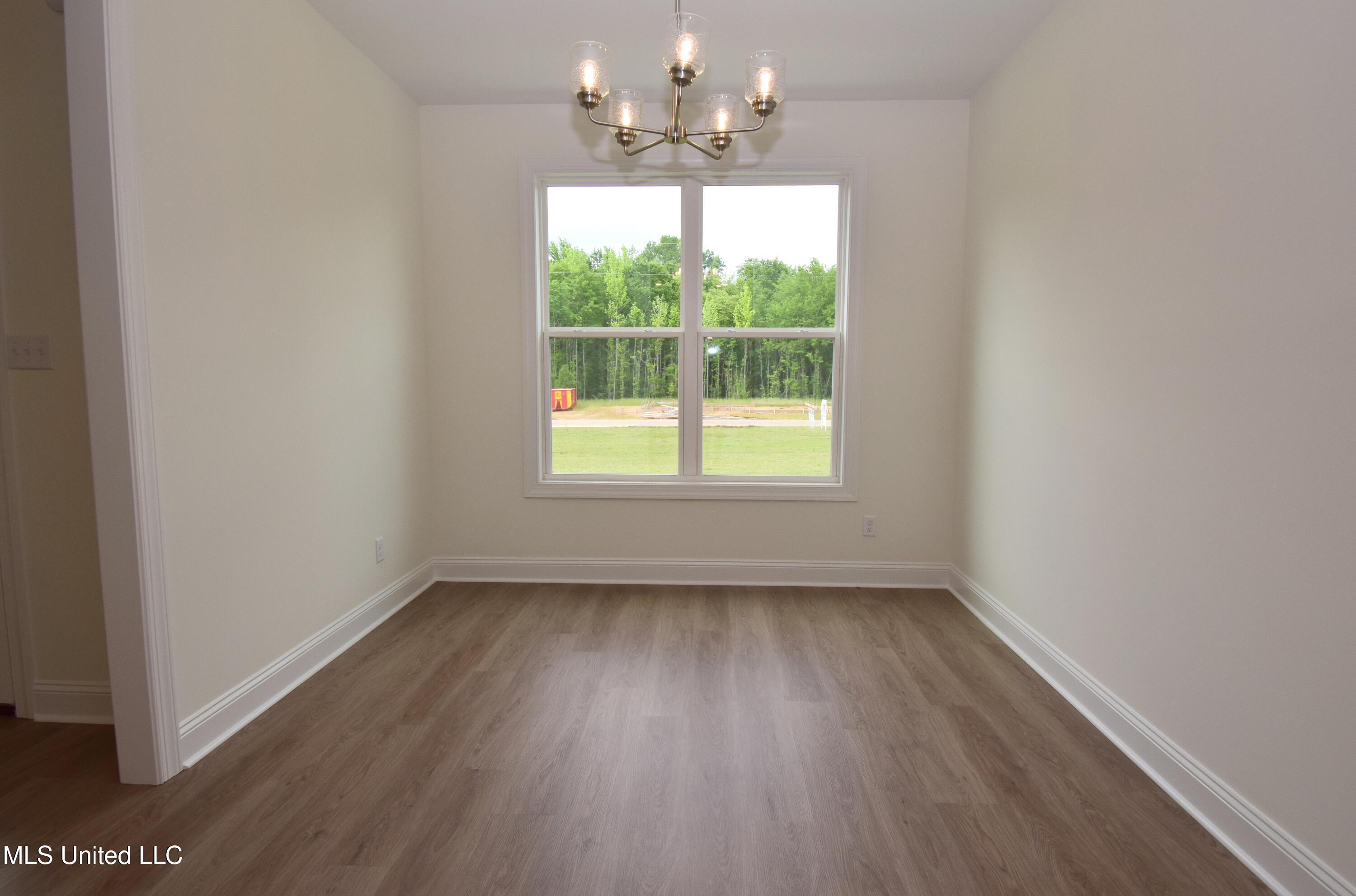 507 Centerline Roper Loop Byhalia, MS 38611 - Photo 5 of 30 Hazel dining 1