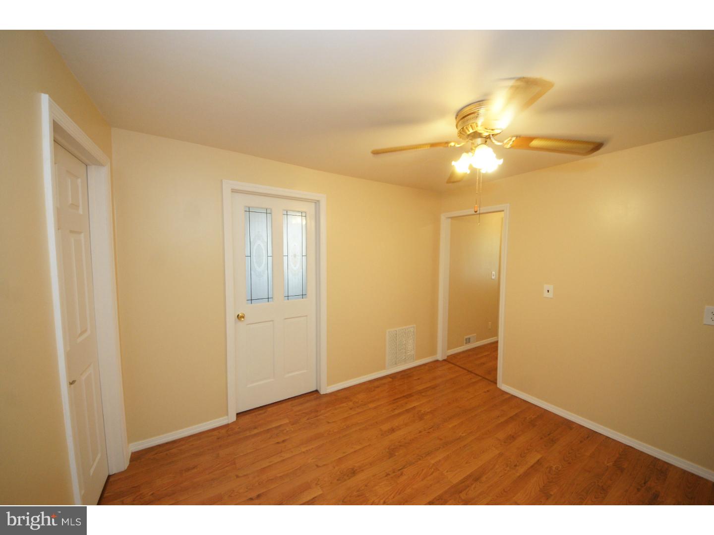 40 Yardville Hamilton Square Road Hamilton, NJ 08620 - Photo 6 of 22 Gallery Image 6