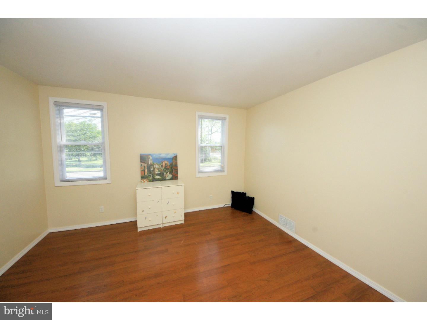 40 Yardville Hamilton Square Road Hamilton, NJ 08620 - Photo 10 of 22 Gallery Image 10