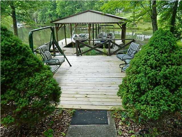 300 White Oak Road Decatur, TN 37322 - Photo 4 of 35 Deck